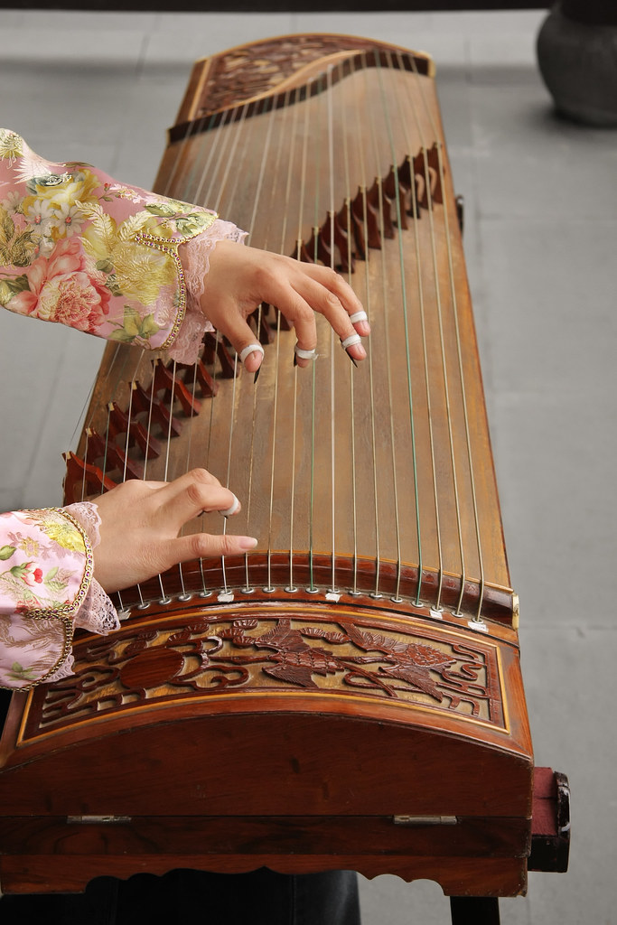 A guzheng